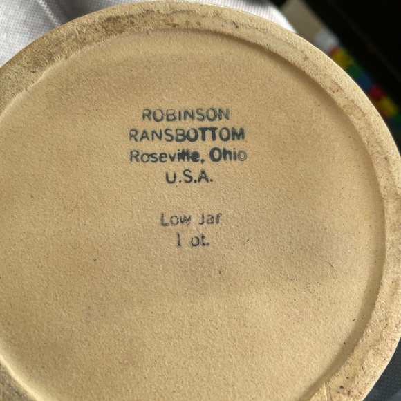 1 quart crock  Christmas pattern! - Picture 3 of 3